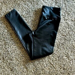 Sexy faux leather leggings